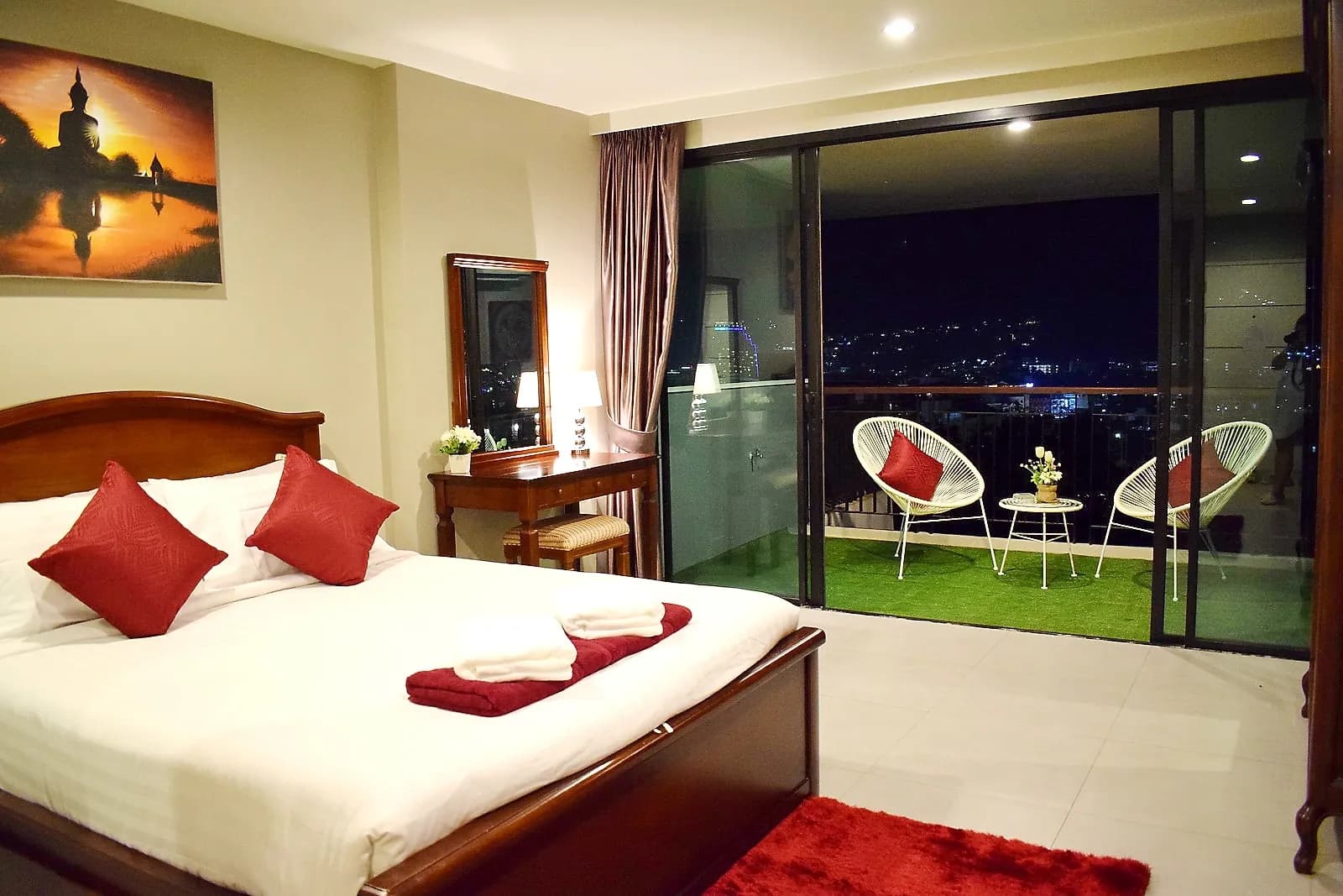 Sea View Studio Center of Patong - 3