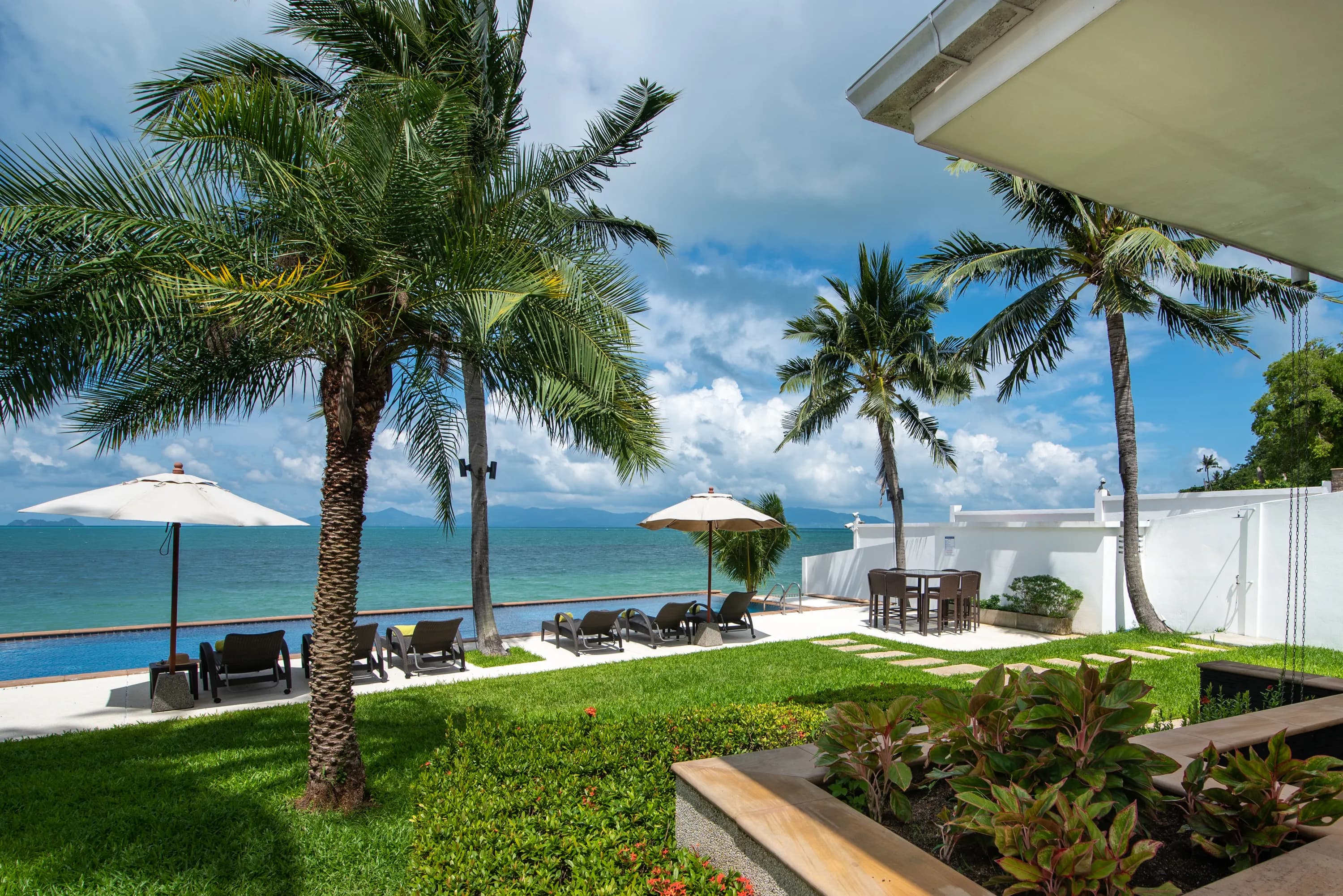 Lotus Beach Villa - 4