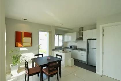 Grove Gardens 2 bdrm Apt - 5