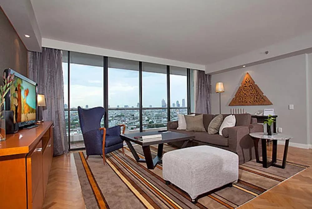Sathorn 3 Bedroom Suite - 5
