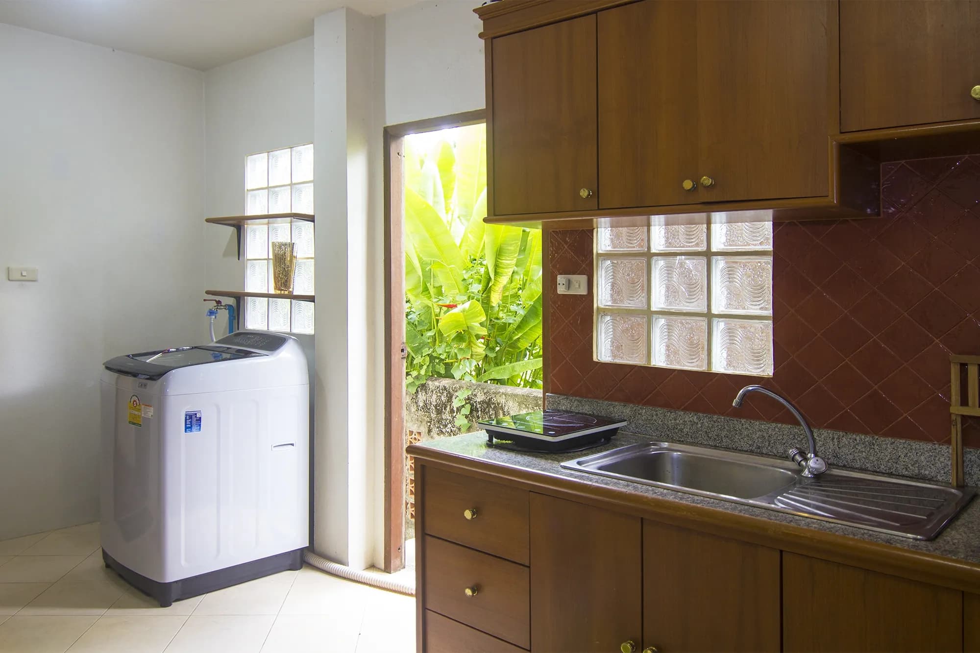 Villa Behind the Sea - 5