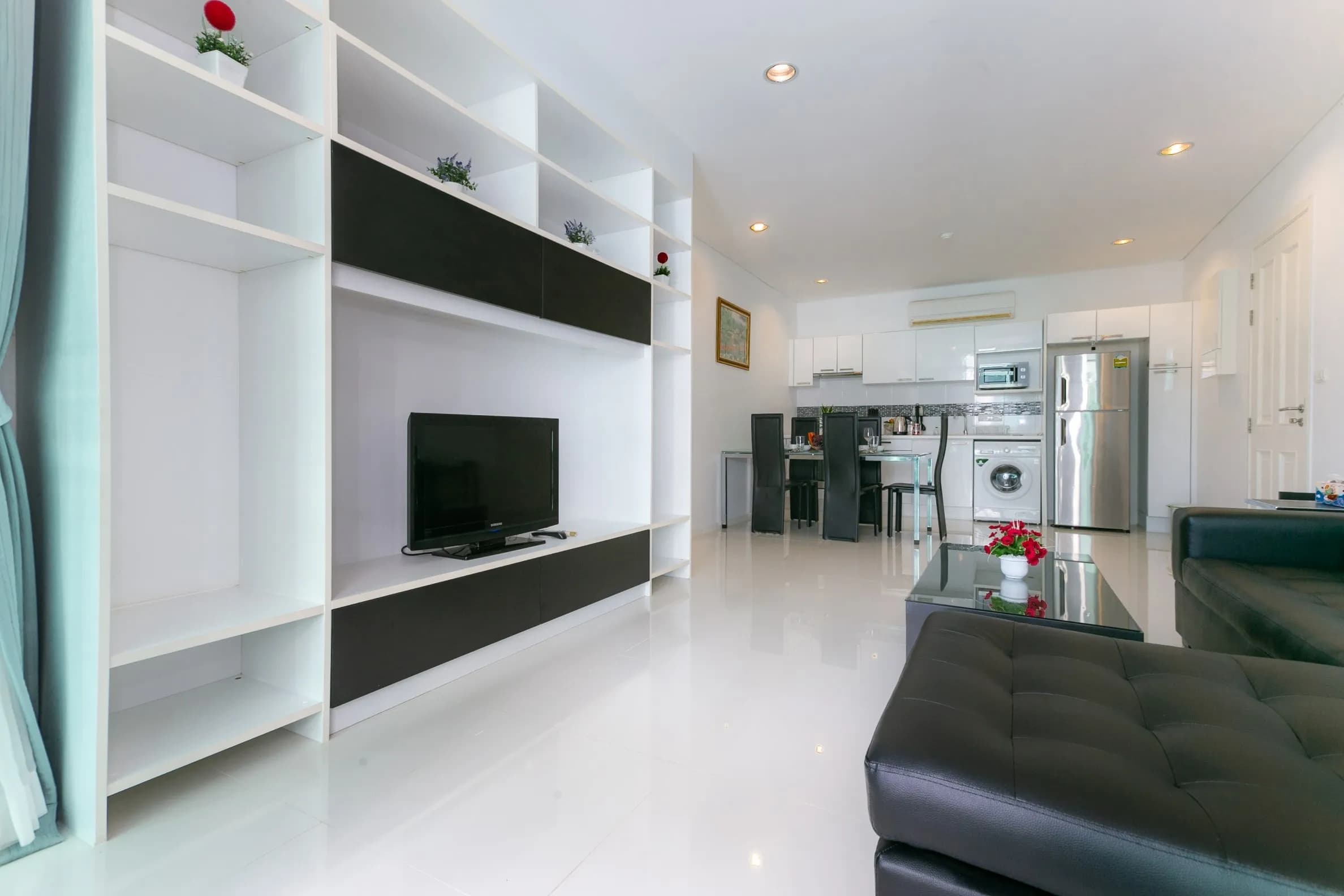 3 Bdr Pool View Apartment in Kamala - 5