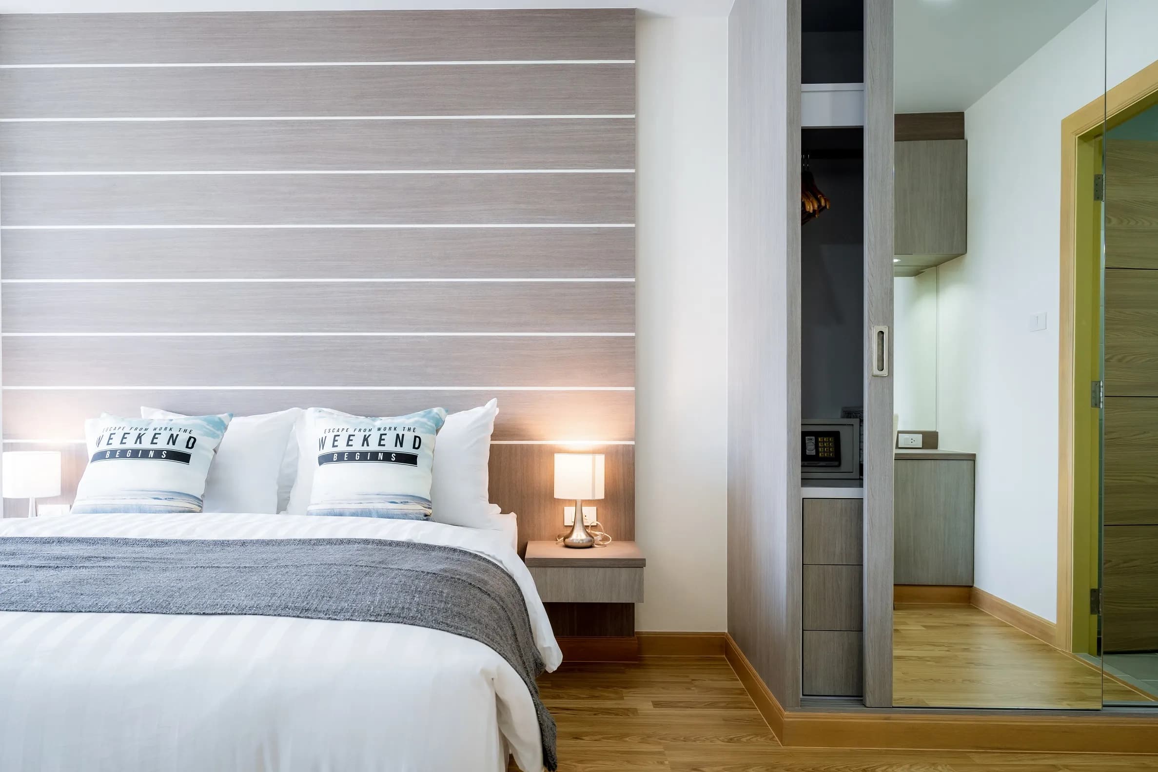 Whale Marina B817 - 3