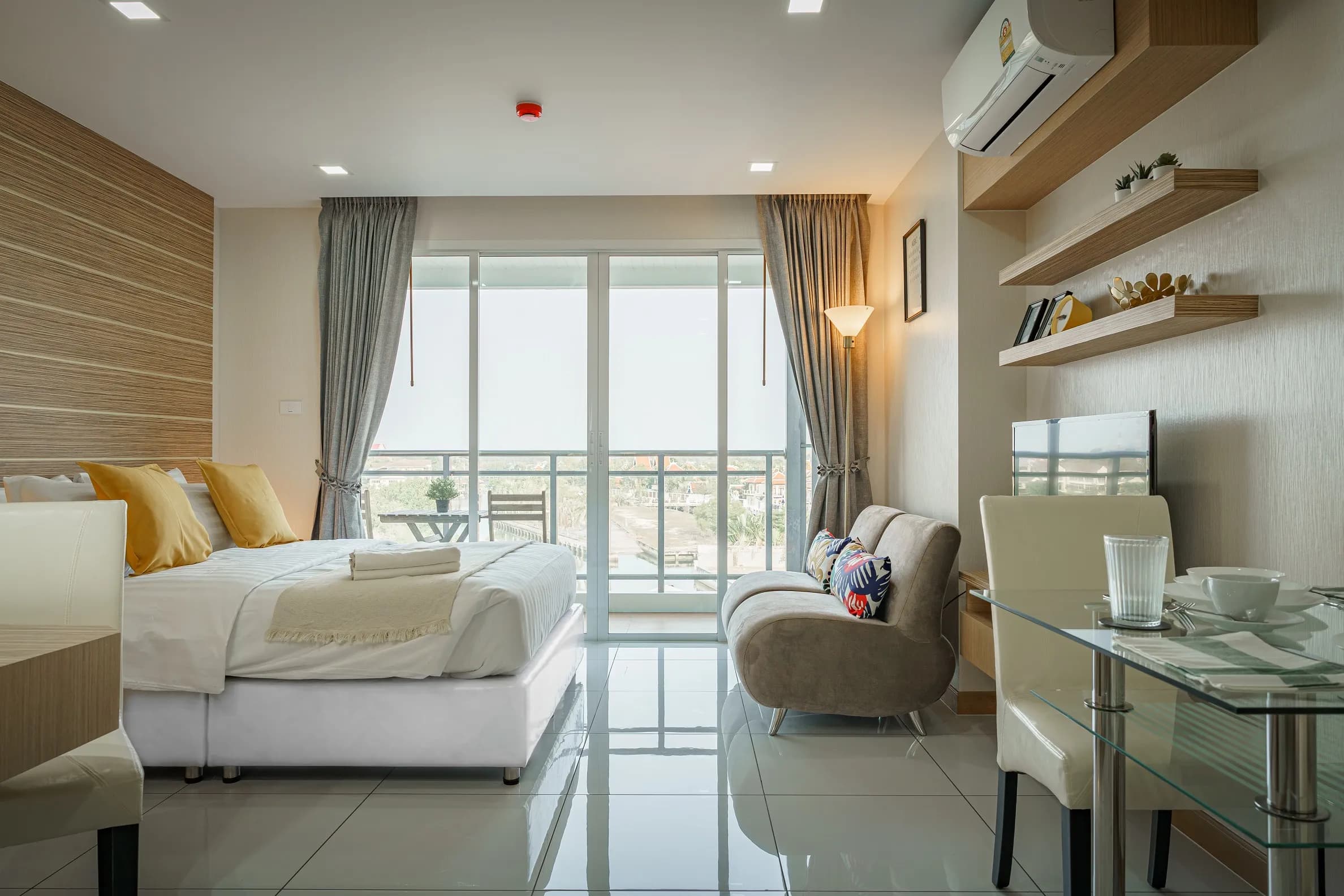 Whale Marina A605 - 3