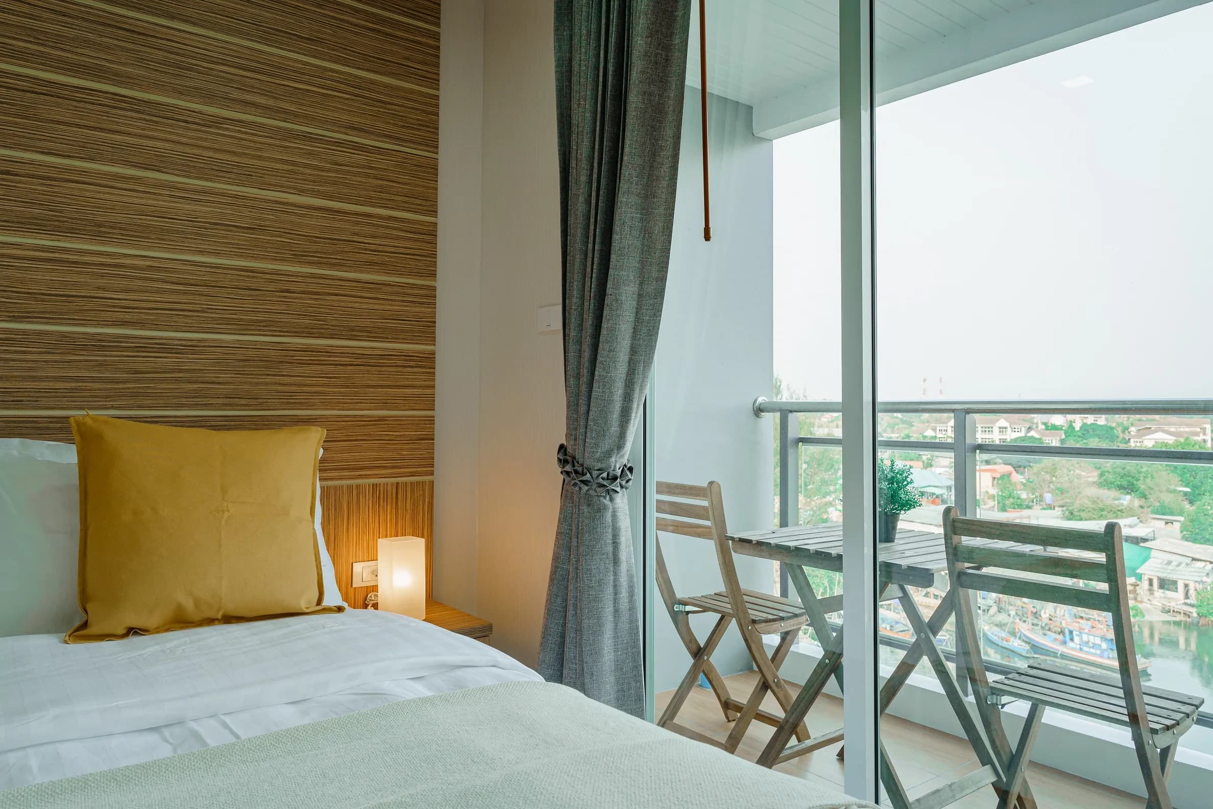 Whale Marina A605 - 5