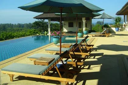 Lakewood Hills Villa 1 - 5